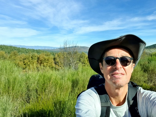 More beautiful scenery 1 km after Cruz de Ferro