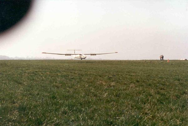 76 - Pirat under landing på Kirstinesminde