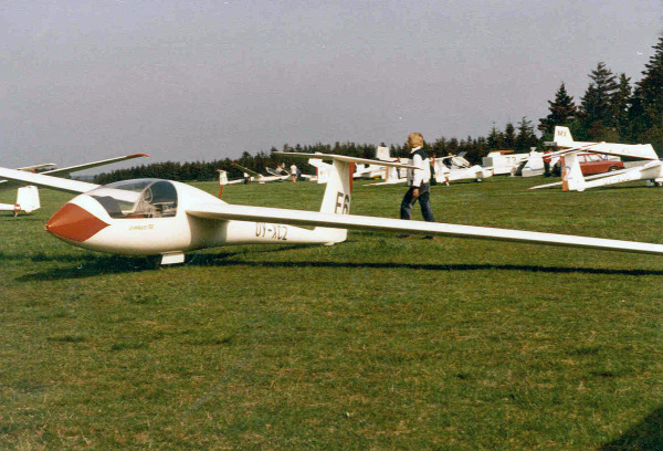 Cirrus 75 (E6) i startfeltet til Arnborg Åben