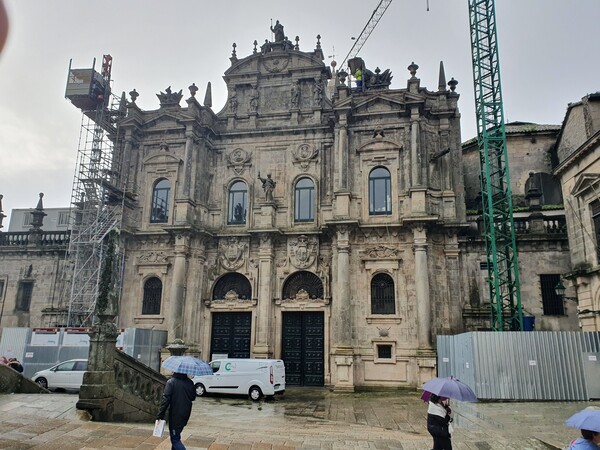 Day 28: The cathedral of Santiago was being renovated. It was possible to get in but almost everything was covered in plastic.