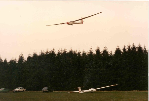 ASW-15 under anflyvningtil Chr. Hede (Ca 1982)