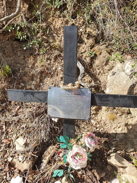 At this place, close to Lorca, a Dane lost his life in 2011. The cross was erected by the Danish Camino Pilgrims.