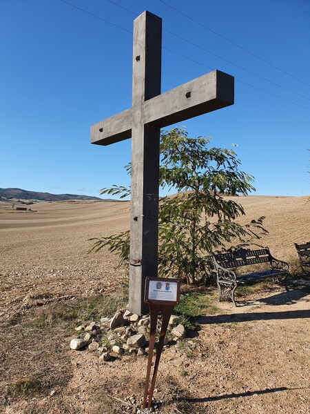 Beautful cross and benches 1 km outside Santa Domingo de la Calzada