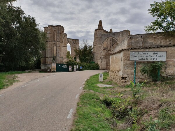 Ruins of a 15th century monastery near 3 km before Castrojeriz