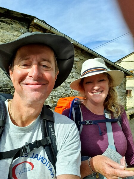 Claus and Australian Roby at La Faba. Robyn came here to walk the camino every year. This was her 7th time. And she started somewhere in France so, she already walked more than 1000 km.